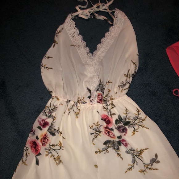 Dresses & Skirts - White floral romper